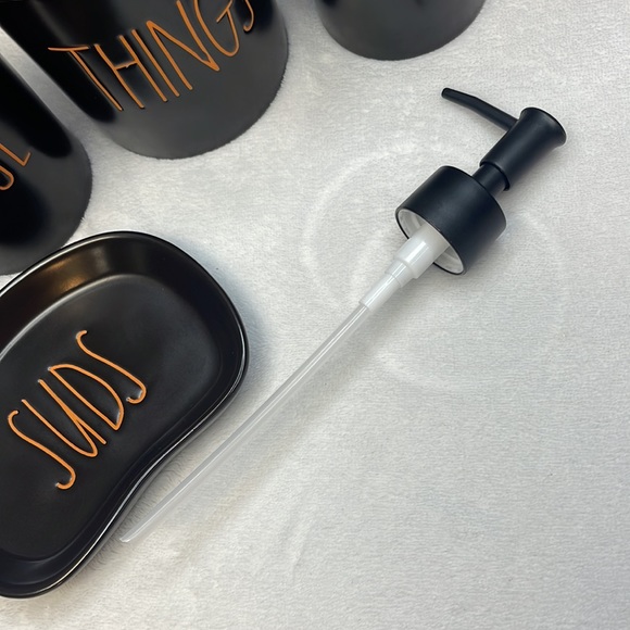 🌟Rae Dunn 🎃 Halloween Hocus Pocus 🎃 6PC Bathroom Set 🌟 - Picture 14 of 14